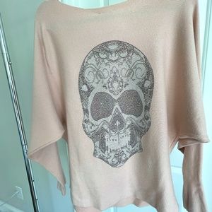 NWT Pink Skull sweater. Sz L